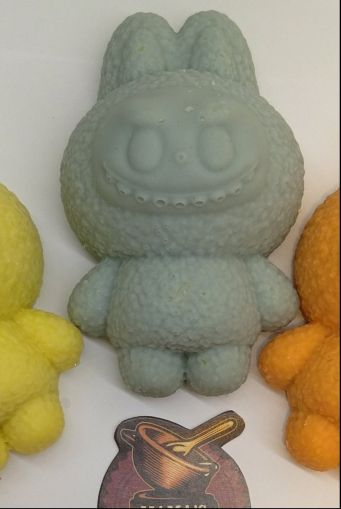 2 бр ВЛЮБЕНИ ШОКОЛАДОВИ LABUBU 85гр+85гр 