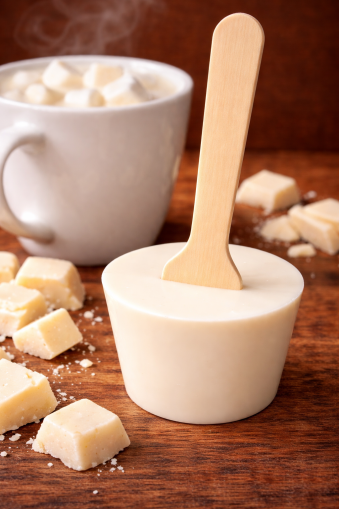 ШОКО БЯЛ ЗА ГОРЕЩ ШОКОЛАД 