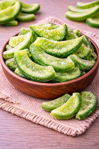 СУШЕНО ПОМЕЛО